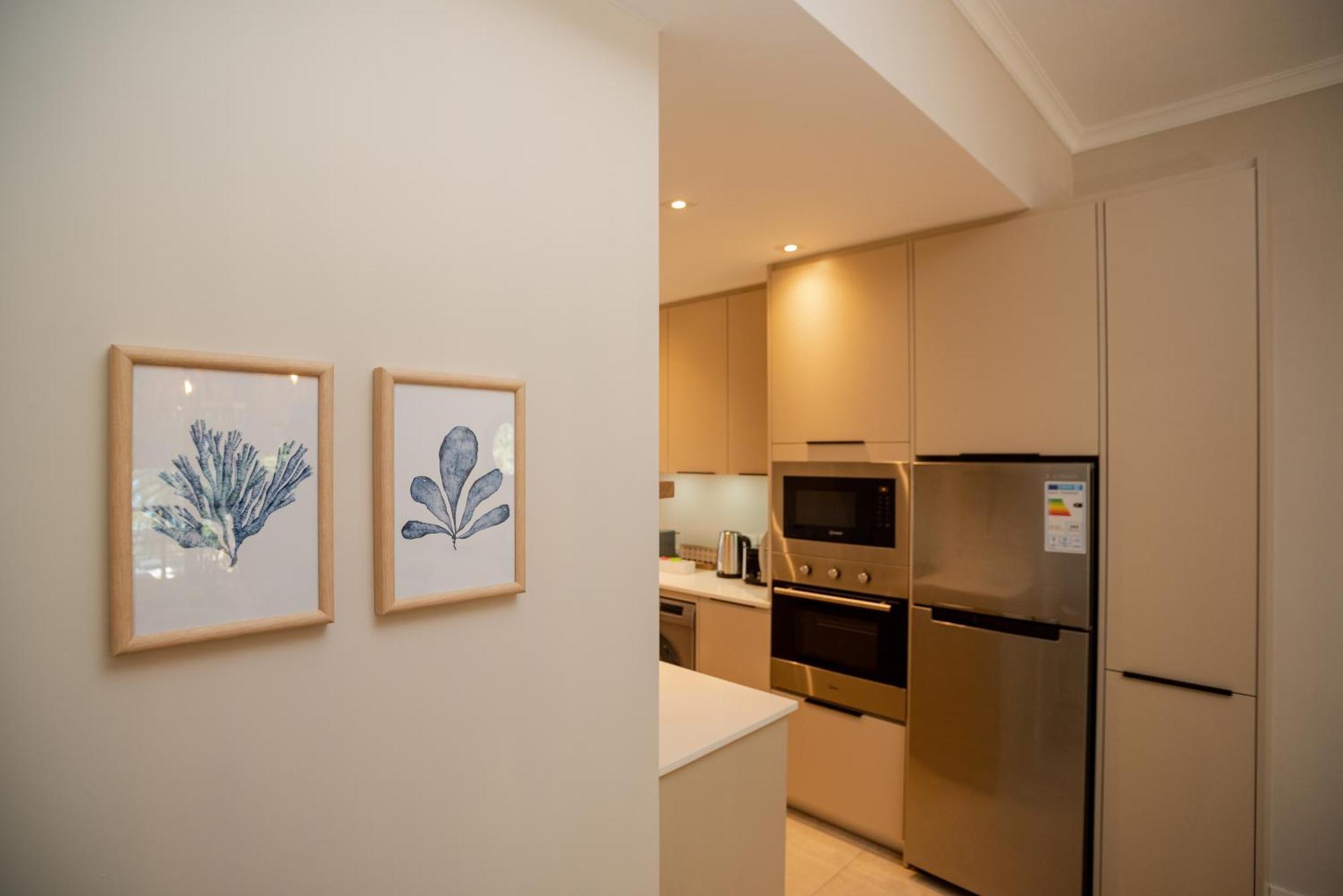 Blue Coral Beachfront Penthouse Flic en Flac Bagian luar foto